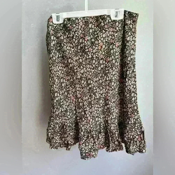 NWT RAILS LARA FLORAL PRINT SIDE RUCHED MINISKIRT IN BLACK VINTAGE FLORAL MEDIUM - Picture 4 of 4